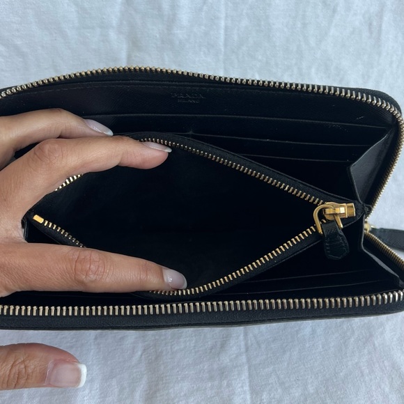 USED Authentic Prada Zip Wallet - Picture 4 of 11